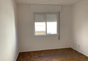 Foto 1 de Apartamento com 1 Quarto à venda, 76m² em Medianeira, Porto Alegre