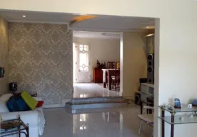 Foto 1 de Casa com 4 Quartos à venda, 250m² em Cel. Aparício Borges, Porto Alegre