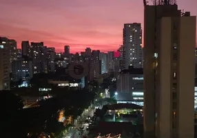 Foto 1 de Apartamento com 2 Quartos para venda ou aluguel, 105m² em Vila Nova Conceição, São Paulo