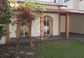 Foto 1 de Sobrado com 3 Quartos para venda ou aluguel, 375m² em Saraiva, Uberlândia