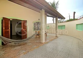 Foto 1 de Casa com 3 Quartos à venda, 156m² em Jardim Marcia, Peruíbe