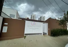Foto 1 de Casa com 3 Quartos à venda, 213m² em Quebec, Londrina