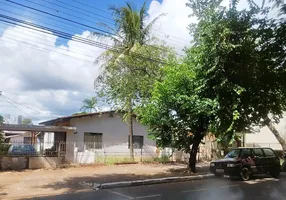 Foto 1 de Lote/Terreno à venda, 558m² em Zona 08, Maringá
