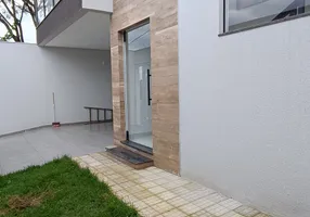 Foto 1 de Casa com 3 Quartos à venda, 153m² em Teixeirinha, Betim