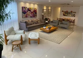 Foto 1 de Apartamento com 4 Quartos à venda, 280m² em Barra da Tijuca, Rio de Janeiro