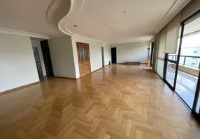 Foto 1 de Apartamento com 3 Quartos à venda, 225m² em Panamby, São Paulo