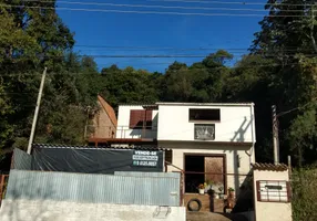 Foto 1 de Casa com 2 Quartos à venda, 141m² em Morro Santana, Porto Alegre