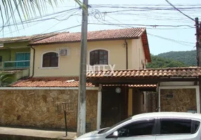 Foto 1 de Sobrado com 3 Quartos à venda, 167m² em Maravista, Niterói