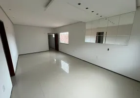 Foto 1 de Casa com 4 Quartos à venda, 80m² em Lagoa Redonda, Fortaleza