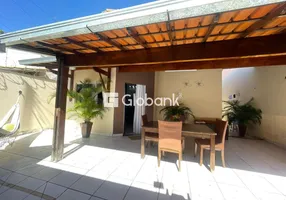 Foto 1 de Casa com 3 Quartos à venda, 190m² em Sumaré, Montes Claros