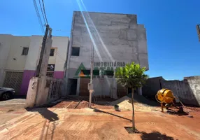 Foto 1 de Imóvel Comercial para alugar, 200m² em Vila Fujita, Londrina