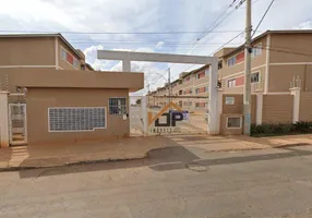 Foto 1 de Apartamento com 2 Quartos à venda, 45m² em Residencial Alto das Caraibas, Luziânia