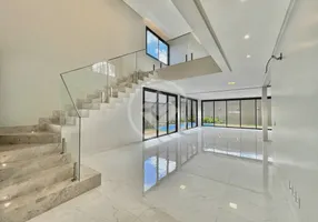 Foto 1 de Casa de Condomínio com 5 Quartos à venda, 331m² em Residencial Goiânia Golfe Clube, Goiânia