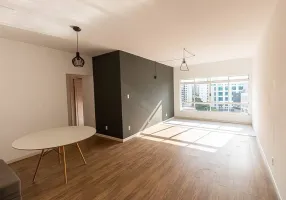 Foto 1 de Apartamento com 2 Quartos à venda, 108m² em Vila Nova Conceição, São Paulo