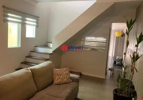 Foto 1 de Casa com 3 Quartos à venda, 93m² em Vila Voturua, São Vicente