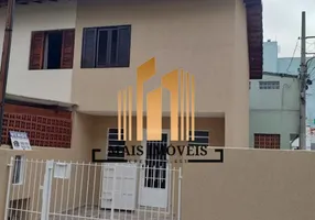 Foto 1 de Casa com 2 Quartos à venda, 82m² em Vila das Palmeiras, Guarulhos