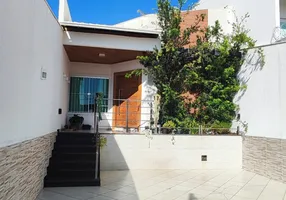 Foto 1 de Casa com 3 Quartos à venda, 107m² em Maria Eugênia, Governador Valadares
