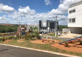 Foto 1 de Lote/Terreno à venda, 150m² em Verdes Campos, Porto Alegre