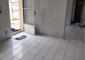 Foto 1 de Casa com 1 Quarto à venda, 69m² em Vila Scarpelli, Santo André