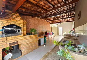 Foto 1 de Casa com 4 Quartos à venda, 220m² em Santa Rosa, Divinópolis