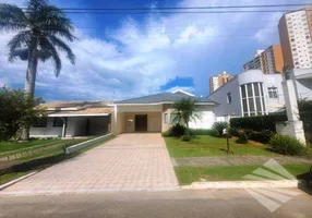 Foto 1 de Casa com 3 Quartos à venda, 248m² em Taubate Village, Taubaté