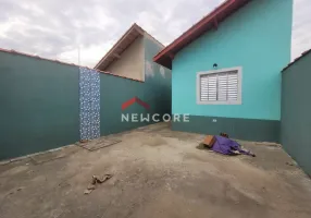 Foto 1 de Casa com 2 Quartos à venda, 70m² em Vera Cruz, Mongaguá