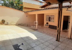 Foto 1 de Casa com 3 Quartos à venda, 192m² em Araguaia, Belo Horizonte