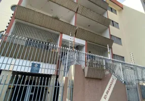 Foto 1 de Apartamento com 2 Quartos à venda, 54m² em Zona 07, Maringá