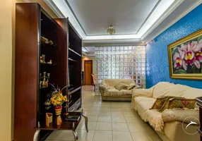 Foto 1 de Casa com 4 Quartos à venda, 287m² em Taguatinga Norte, Brasília