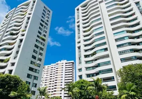 Foto 1 de Apartamento com 4 Quartos à venda, 200m² em Jaqueira, Recife