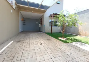 Foto 1 de Sobrado com 3 Quartos à venda, 106m² em Setor Jaó, Goiânia