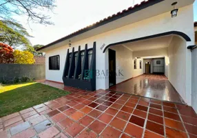 Foto 1 de Casa com 3 Quartos para alugar, 200m² em Zona 06, Maringá