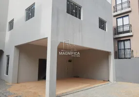 Foto 1 de Casa com 4 Quartos para alugar, 280m² em Água Verde, Curitiba