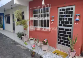 Foto 1 de Casa de Condomínio com 3 Quartos à venda, 86m² em Marechal Hermes, Rio de Janeiro