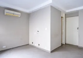 Foto 1 de Apartamento com 2 Quartos à venda, 45m² em Jardim Parque Morumbi, São Paulo