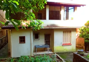 Foto 1 de Casa de Condomínio com 5 Quartos à venda, 235m² em Higienópolis, Porto Alegre