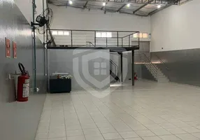 Foto 1 de Galpão/Depósito/Armazém à venda, 400m² em Vila Camargo, Bauru