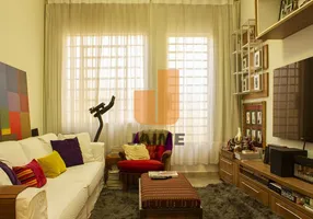 Foto 1 de Apartamento com 3 Quartos à venda, 115m² em Higienópolis, São Paulo