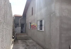 Foto 1 de Casa com 2 Quartos à venda, 70m² em Parque São Luís, Taubaté