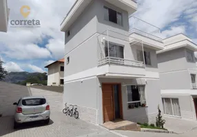 Foto 1 de Casa de Condomínio com 3 Quartos à venda, 99m² em Santa Elisa, Nova Friburgo