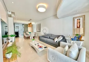 Foto 1 de Apartamento com 3 Quartos para alugar, 130m² em Quadra Mar Centro, Balneário Camboriú