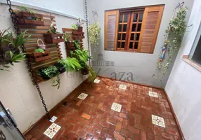 Foto 1 de Casa com 3 Quartos à venda, 96m² em Loteamento Villa Branca, Jacareí