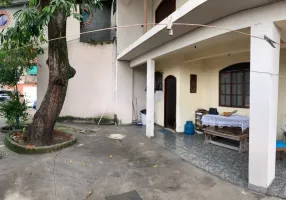 Foto 1 de Casa com 3 Quartos à venda, 238m² em Bento Ribeiro, Rio de Janeiro