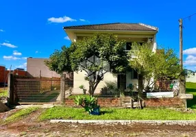 Foto 1 de Casa com 4 Quartos à venda, 200m² em Tomazetti, Santa Maria