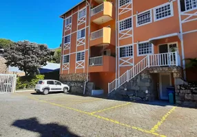 Foto 1 de Apartamento com 3 Quartos à venda, 65m² em Roseiral, Petrópolis