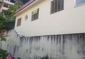 Foto 1 de Casa com 4 Quartos à venda, 380m² em Caramujo, Niterói