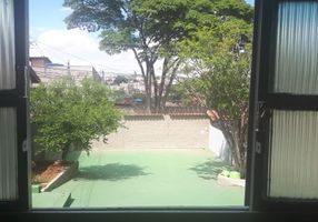 Foto 1 de Casa com 3 Quartos para alugar, 120m² em Santa Terezinha, Belo Horizonte