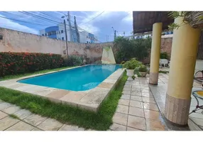 Foto 1 de Casa com 5 Quartos à venda, 196m² em Sapiranga / Coité, Fortaleza