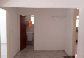 Foto 1 de Casa com 2 Quartos para alugar, 100m² em Jardim Sagrado Coracao, Jandira