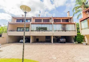 Foto 1 de Casa de Condomínio com 3 Quartos à venda, 240m² em Ipanema, Porto Alegre